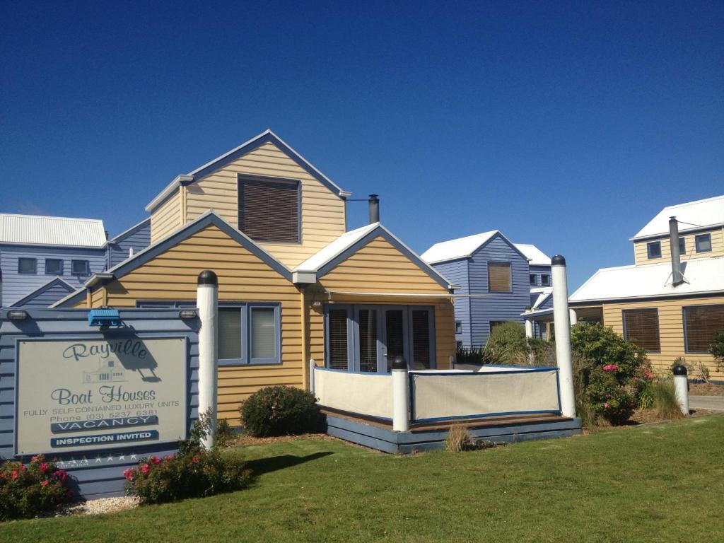 אפולו ביי Rayville Boat Houses מראה חיצוני תמונה